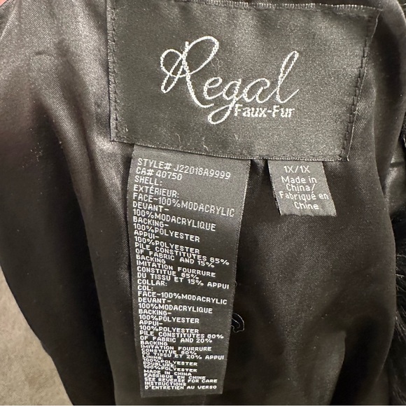 Leopard Print 2-3X Faux Fur Jacket with Black Collar - Picture 3 of 15